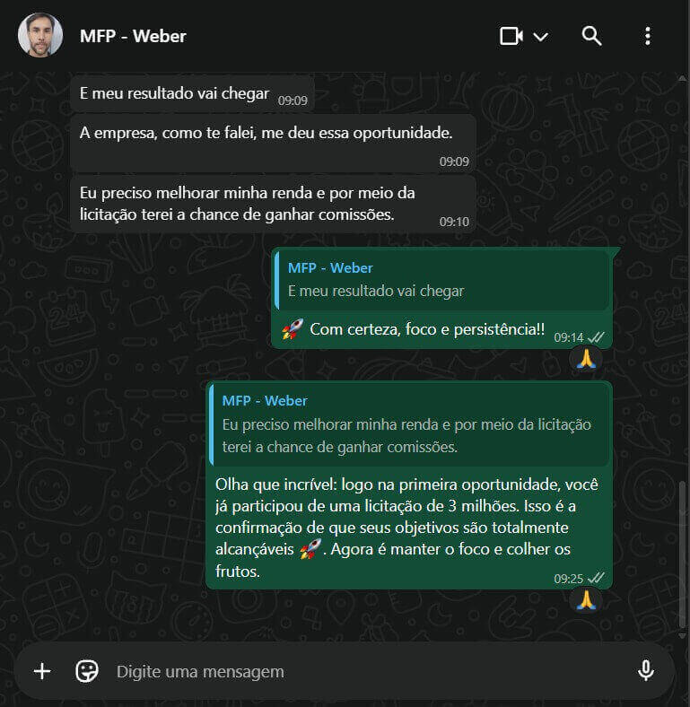 Conversa de WhatsApp em que o aluno relata ter participado de uma licitação de 3 milhões na primeira oportunidade.
